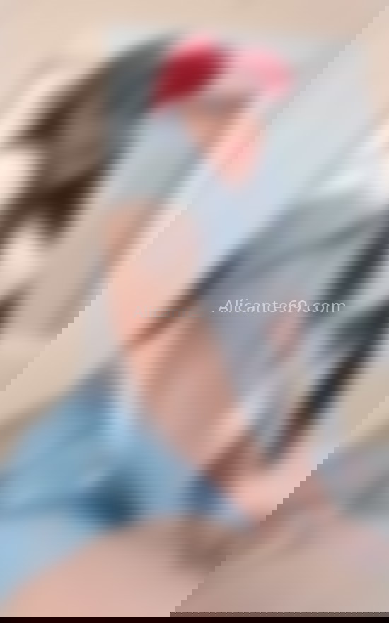 Valentina, joven colombiana . 613392604. Citas en ALICANTE, ALICANTE. www.alicante69.com.