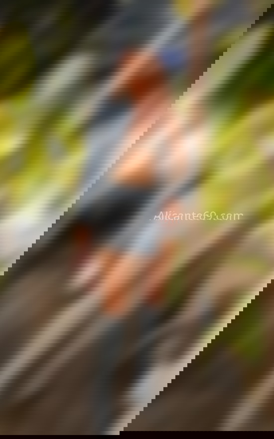 Valentina, guapa y elegante. 672289861. Citas en ALICANTE, ALICANTE. www.alicante69.com.