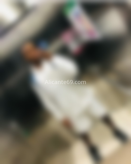 Alex, joven latino. 631321891. Citas en ALICANTE, ALICANTE. www.alicante69.com.