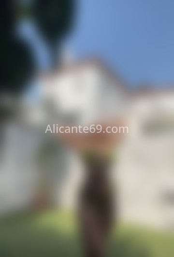 Sarha, encantadora latina recién llegada. 667702246. Citas en ALICANTE, ALICANTE. www.alicante69.com.