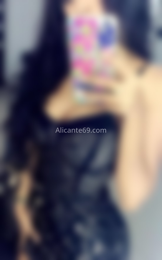 Laura, hermosa joven latina. 642406437. Citas en ALICANTE, ALICANTE. www.alicante69.com.