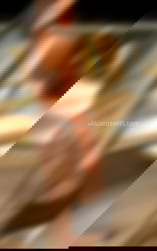 Mia, hermosa latina . 642770678. Citas en ALICANTE, ALICANTE. www.alicante69.com.
