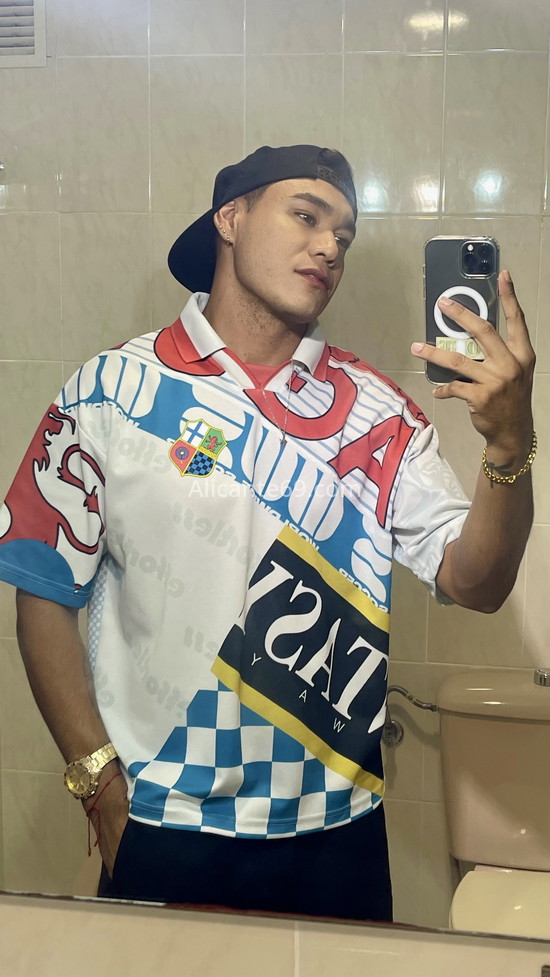 Max, colombiano. 600418013. Citas en ALICANTE, ALICANTE. www.alicante69.com.