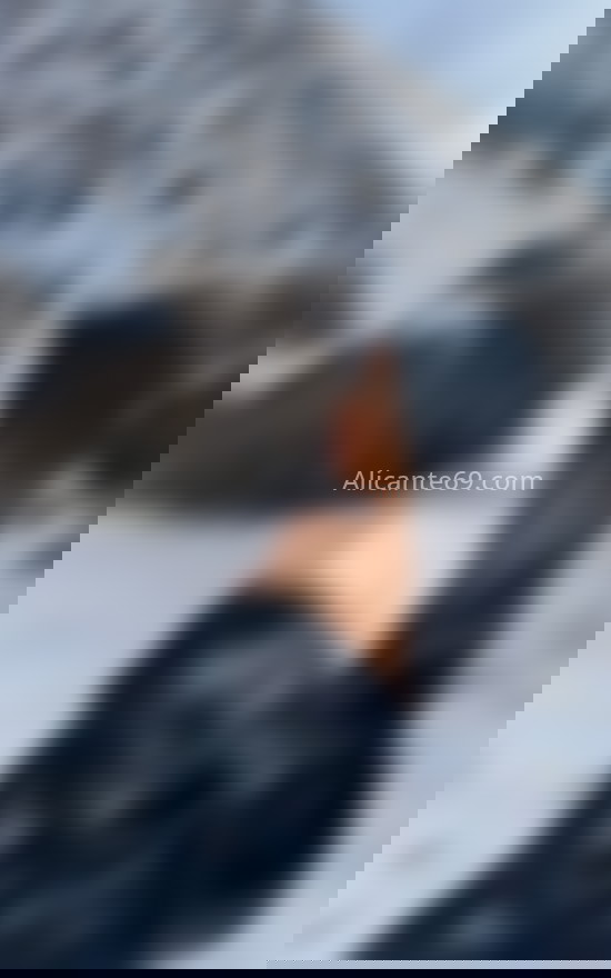 Mía, hermosa y divertida morena . 656834191. Citas en ALICANTE, ALICANTE. www.alicante69.com.