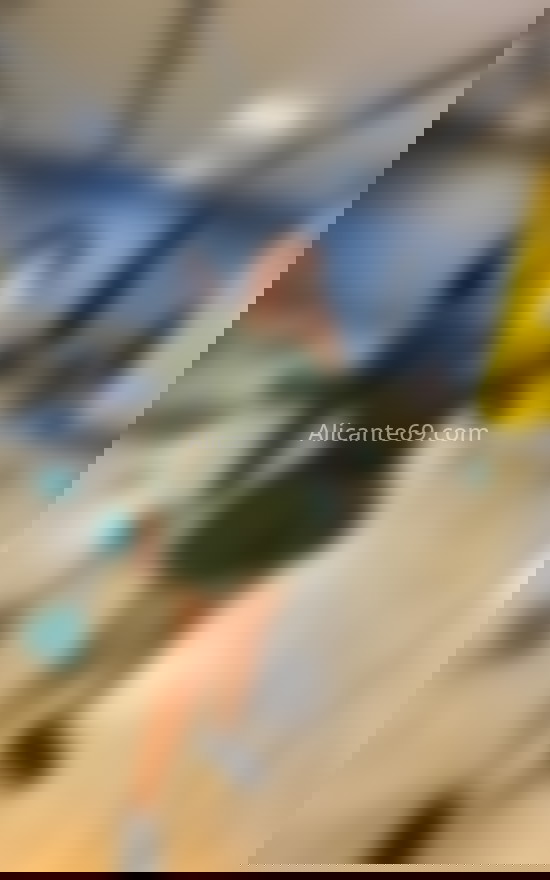 Alejandra, una latina hermosa. 691685678. Citas en ALICANTE, ALICANTE. www.alicante69.com.