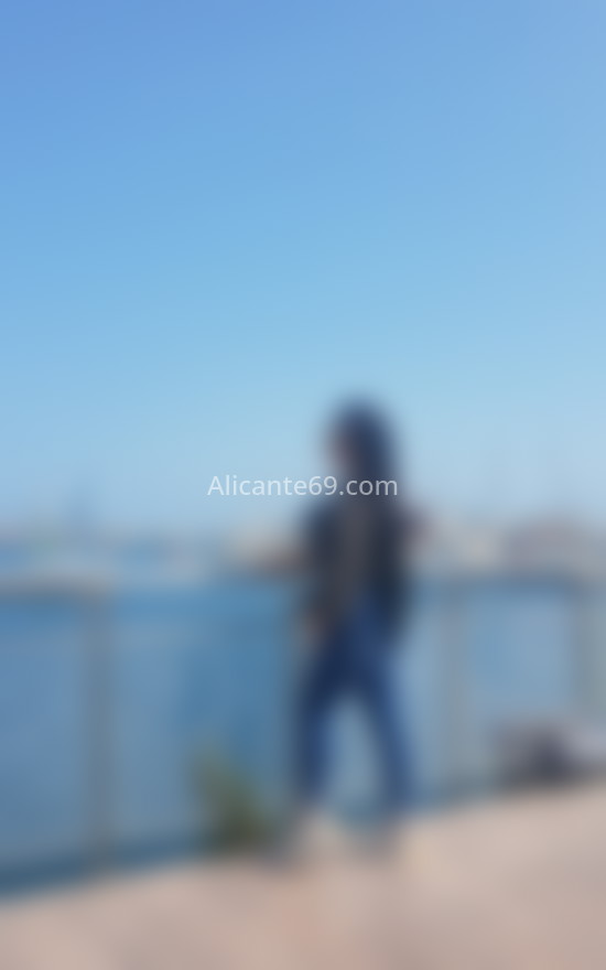 Sara, colombiana recién llegada . 642410492. Citas en ALICANTE, ALICANTE. www.alicante69.com.