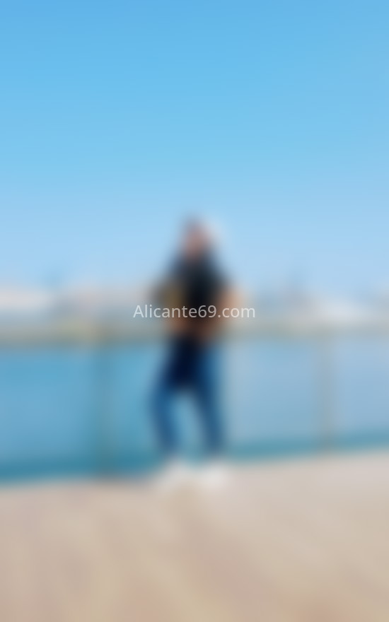 Sara, colombiana recién llegada . 642410492. Citas en ALICANTE, ALICANTE. www.alicante69.com.