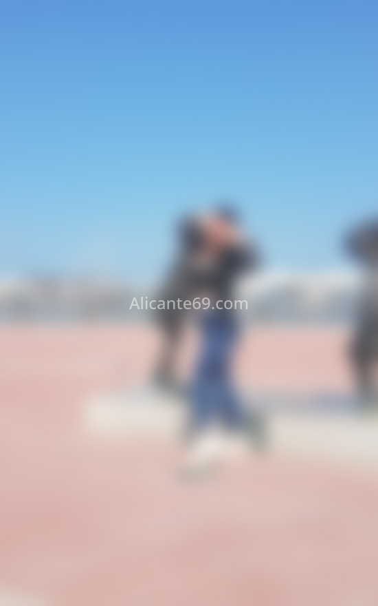 Sara, colombiana recién llegada . 642410492. Citas en ALICANTE, ALICANTE. www.alicante69.com.