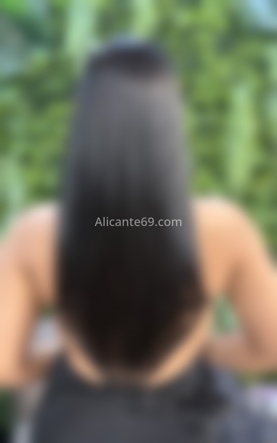 Karla, guapa brasileña . 678965900. Citas en ALICANTE, ALICANTE. www.alicante69.com.