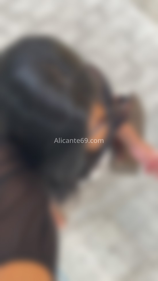 Karla, guapa brasileña . 678965900. Citas en ALICANTE, ALICANTE. www.alicante69.com.