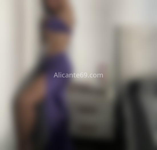 Ainhoa, chica de Medellín. 602694858. Citas en ALICANTE, ALICANTE. www.alicante69.com.