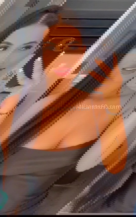 Renata Fortuna, una chispa de misterio. 631584470. Citas en ALICANTE, ALICANTE. www.alicante69.com.