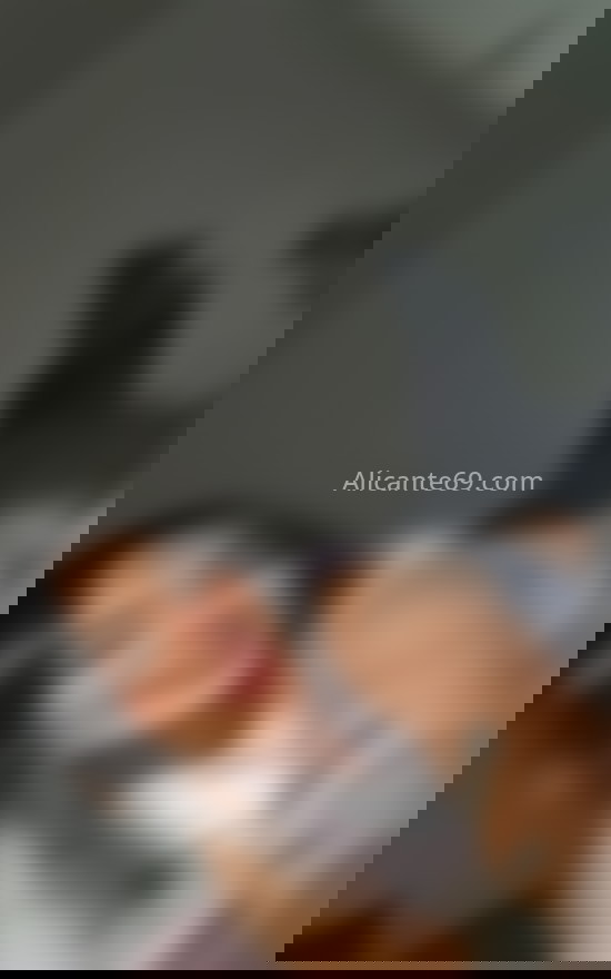 Natasha Fortuna, guapa y joven latina. 612299273. Citas en ALICANTE, ALICANTE. www.alicante69.com.