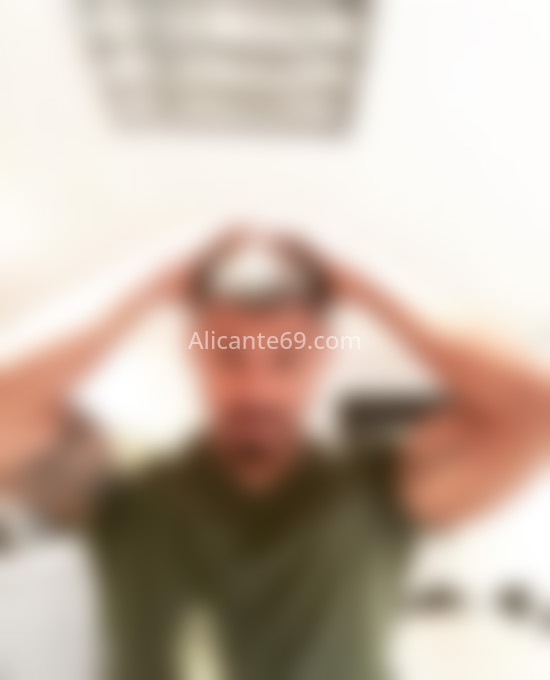 Lino, colombiano. 631783317. Citas en ALICANTE, ALICANTE. www.alicante69.com.