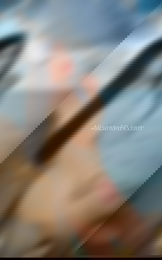 Cristal, joven colombiana. 643054542. Citas en ALICANTE, ALICANTE. www.alicante69.com.