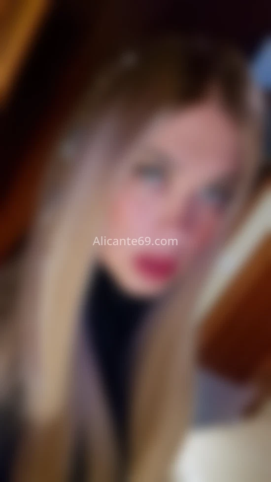 María Luz, trans latina recién llegada. 656588001. Citas en ALICANTE, ALICANTE. www.alicante69.com.