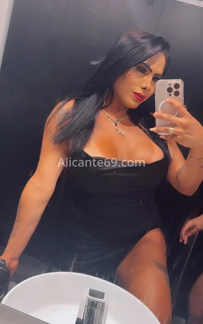 Monique, trans brasileña. 642690308. Citas en ALICANTE, ALICANTE. www.alicante69.com.