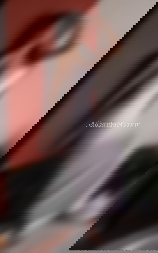 Un bomboncito latino. 633972784. Citas en ALICANTE, ALICANTE. www.alicante69.com.