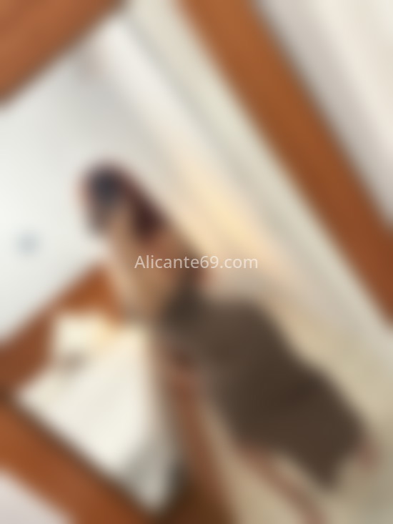Hannah, latina muy guapa. 604202476. Citas en ALICANTE, ALICANTE. www.alicante69.com.