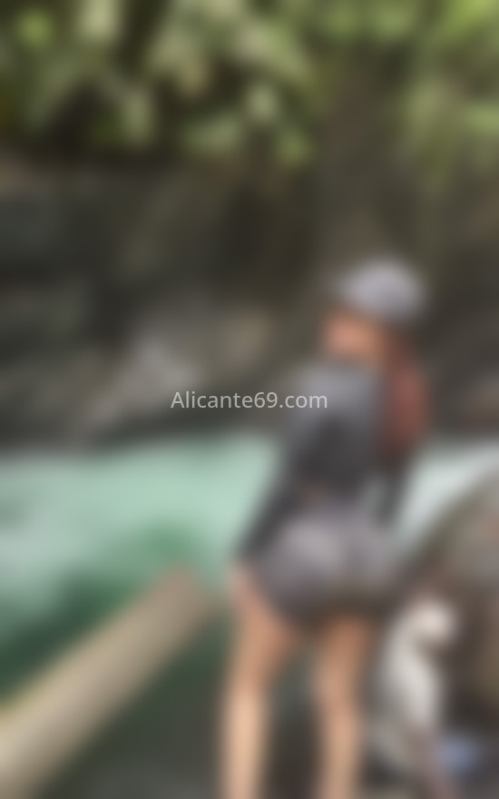 Hannah, latina muy guapa. 604202476. Citas en ALICANTE, ALICANTE. www.alicante69.com.