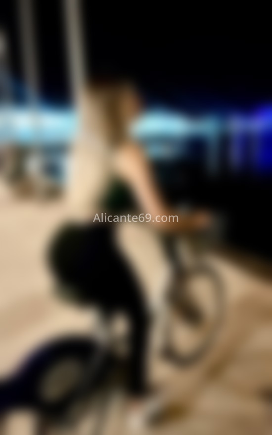 Karla Biazon, chica trans . 622031621. Citas en ALICANTE, ALICANTE. www.alicante69.com.