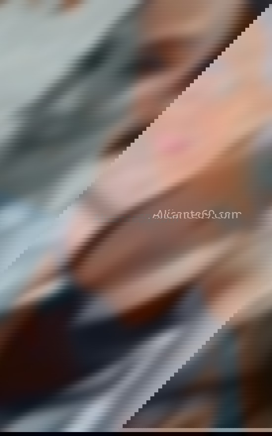 Mariel, chica trans guapísima. 604140463. Citas en ALICANTE, ALICANTE. www.alicante69.com.