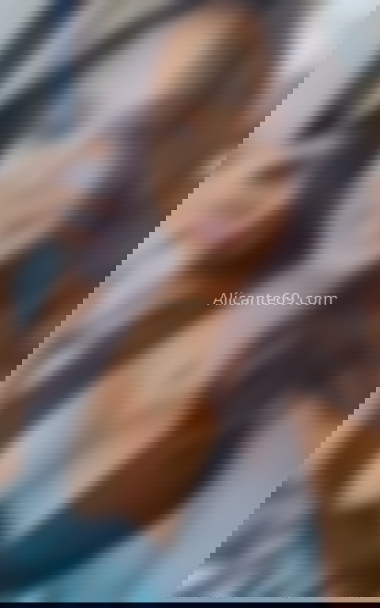 Mariel, chica trans guapísima. 604140463. Citas en ALICANTE, ALICANTE. www.alicante69.com.