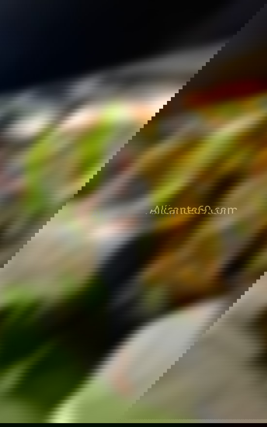 Natalia, colombiana juvenil. 658910156. Citas en ALICANTE, ALICANTE. www.alicante69.com.