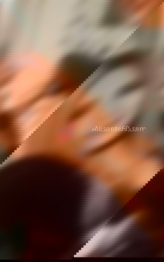 Gulia, encantadora trans brasileña. 655212627. Citas en ALICANTE, ALICANTE. www.alicante69.com.