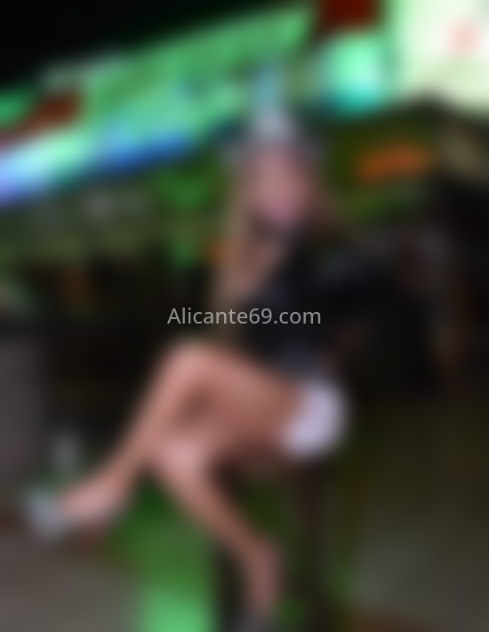 Gulia, encantadora trans brasileña. 655212627. Citas en ALICANTE, ALICANTE. www.alicante69.com.