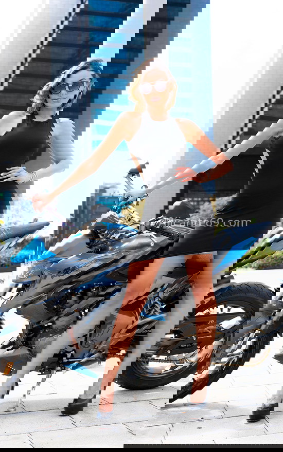 Marta, joven española. 637126735. Citas en ALICANTE, ALICANTE. www.alicante69.com.