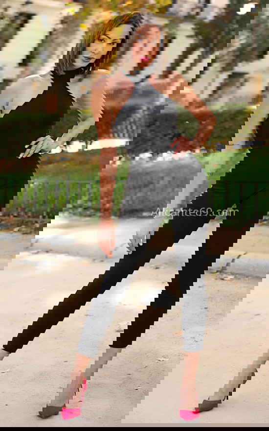 Marta, joven española. 637126735. Citas en ALICANTE, ALICANTE. www.alicante69.com.