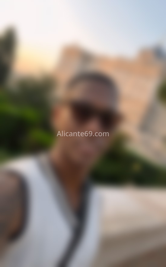 Criz, latino . 613714157. Citas en ALICANTE, ALICANTE. www.alicante69.com.
