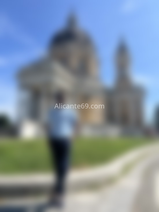 Criz, latino . 613714157. Citas en ALICANTE, ALICANTE. www.alicante69.com.