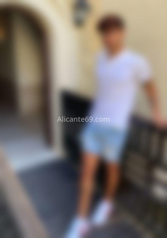 Bruno. 641352841. Citas en ALICANTE, ALICANTE. www.alicante69.com.