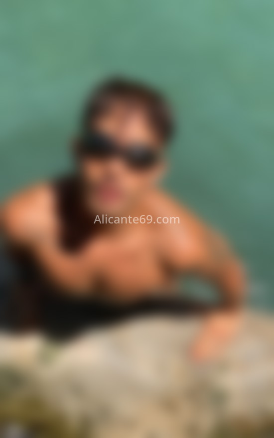 Bruno. 641352841. Citas en ALICANTE, ALICANTE. www.alicante69.com.