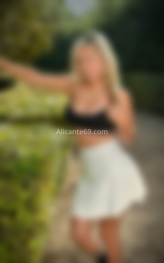 Juliana, rubia con mucha vitalidad. 643753068. Citas en ALICANTE, ALICANTE. www.alicante69.com.