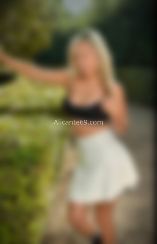 Juliana, rubia con mucha vitalidad. 643753068. Citas en ALICANTE, ALICANTE. www.alicante69.com.