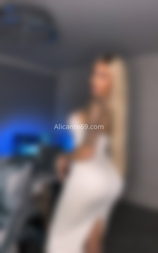 Priscila, joven chica trans. 613646684. Citas en ALICANTE, ALICANTE. www.alicante69.com.