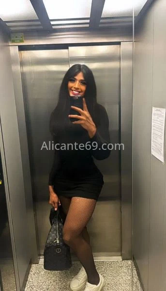 Camila trans, la reina de la fiesta . 604254425. Citas en ALICANTE, ALICANTE. www.alicante69.com.