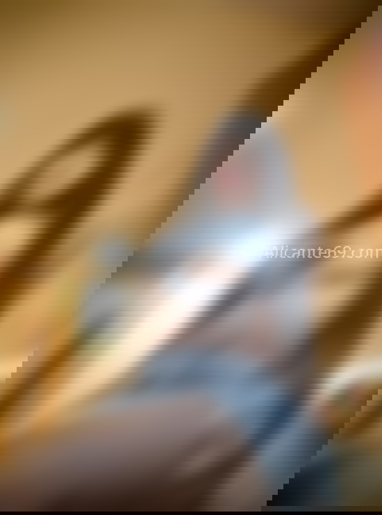 Karina, trans colombiana. 664533593. Citas en ALICANTE, ALICANTE. www.alicante69.com.