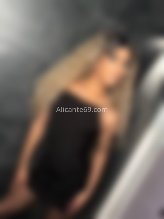 Electra, jovencita trans. 623553423. Citas en ALICANTE, ALICANTE. www.alicante69.com.