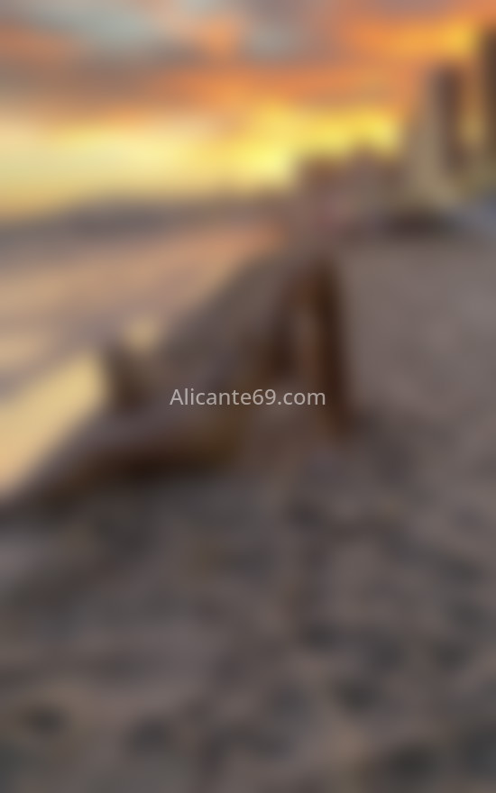 Adhara, chica colombiana. 661024795. Citas en ALICANTE, ALICANTE. www.alicante69.com.
