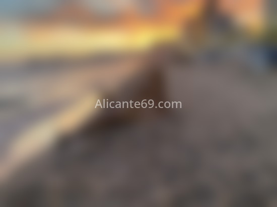 Adhara, chica colombiana. 661024795. Citas en ALICANTE, ALICANTE. www.alicante69.com.