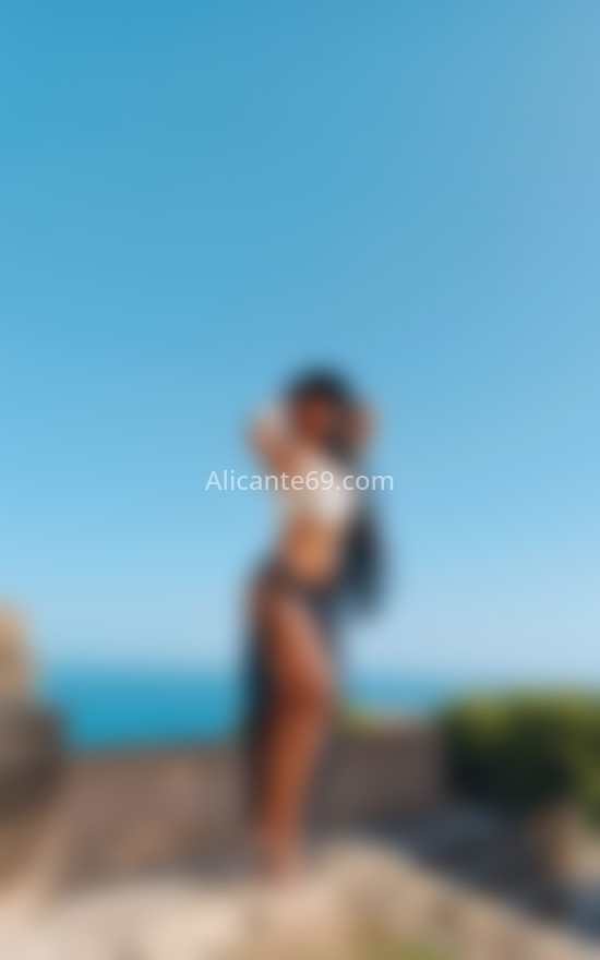 Orianna, guapísima latina. 624718213. Citas en ALICANTE, ALICANTE. www.alicante69.com.