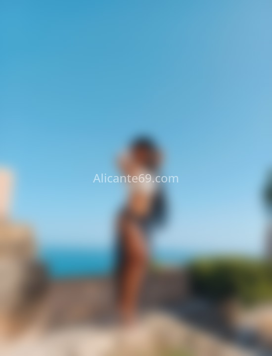 Orianna, guapísima latina. 624718213. Citas en ALICANTE, ALICANTE. www.alicante69.com.