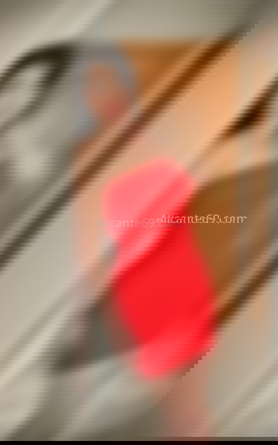 Antonella, colombiana extrovertida. 600967534. Citas en ALICANTE, ALICANTE. www.alicante69.com.