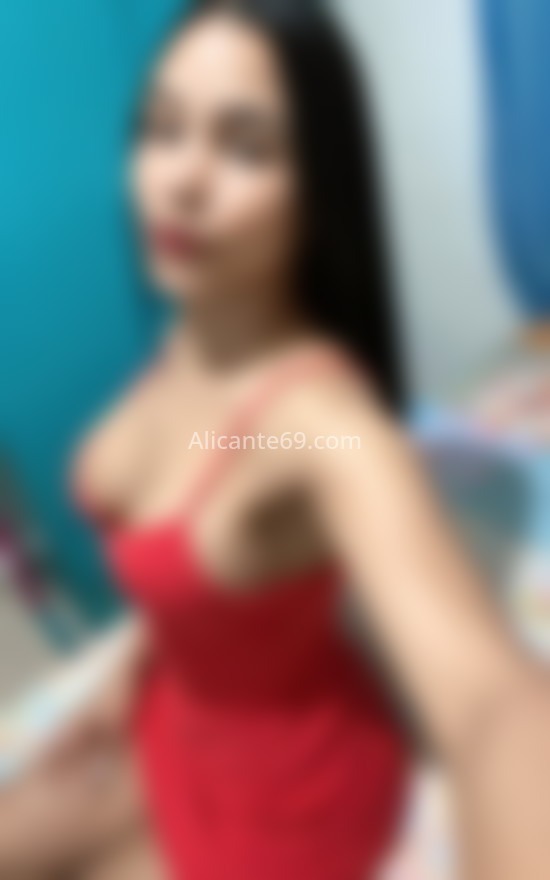 Lía, venezolana. 641725956. Citas en ALICANTE, ALICANTE. www.alicante69.com.