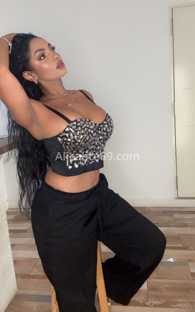 Pamela . 640946330. Citas en ALICANTE, ALICANTE. www.alicante69.com.