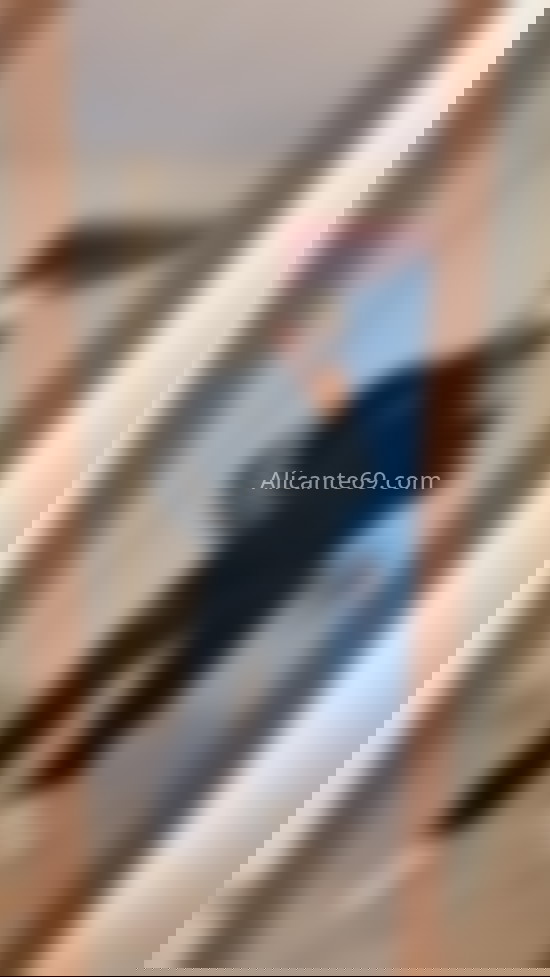 Bruno de Luca. 604140549. Citas en ALICANTE, ALICANTE. www.alicante69.com.